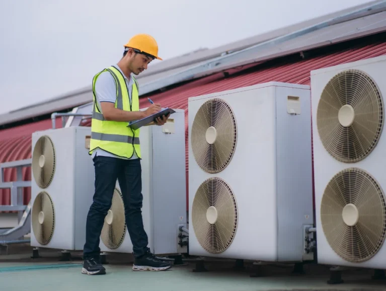 engineers-is-checking-the-air-conditioning-cooling-2026-01-09-08-23-30-utc